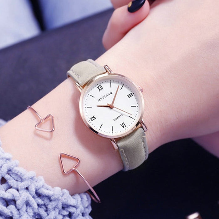 Simple Style Leather Band Wristwatch